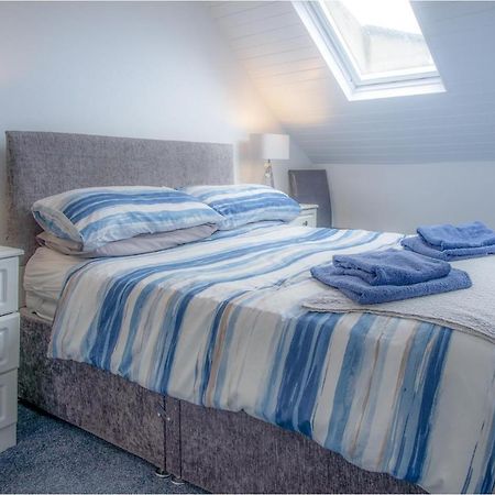 St Julians View - 1 Bedroom Apartment - Tenby Kültér fotó