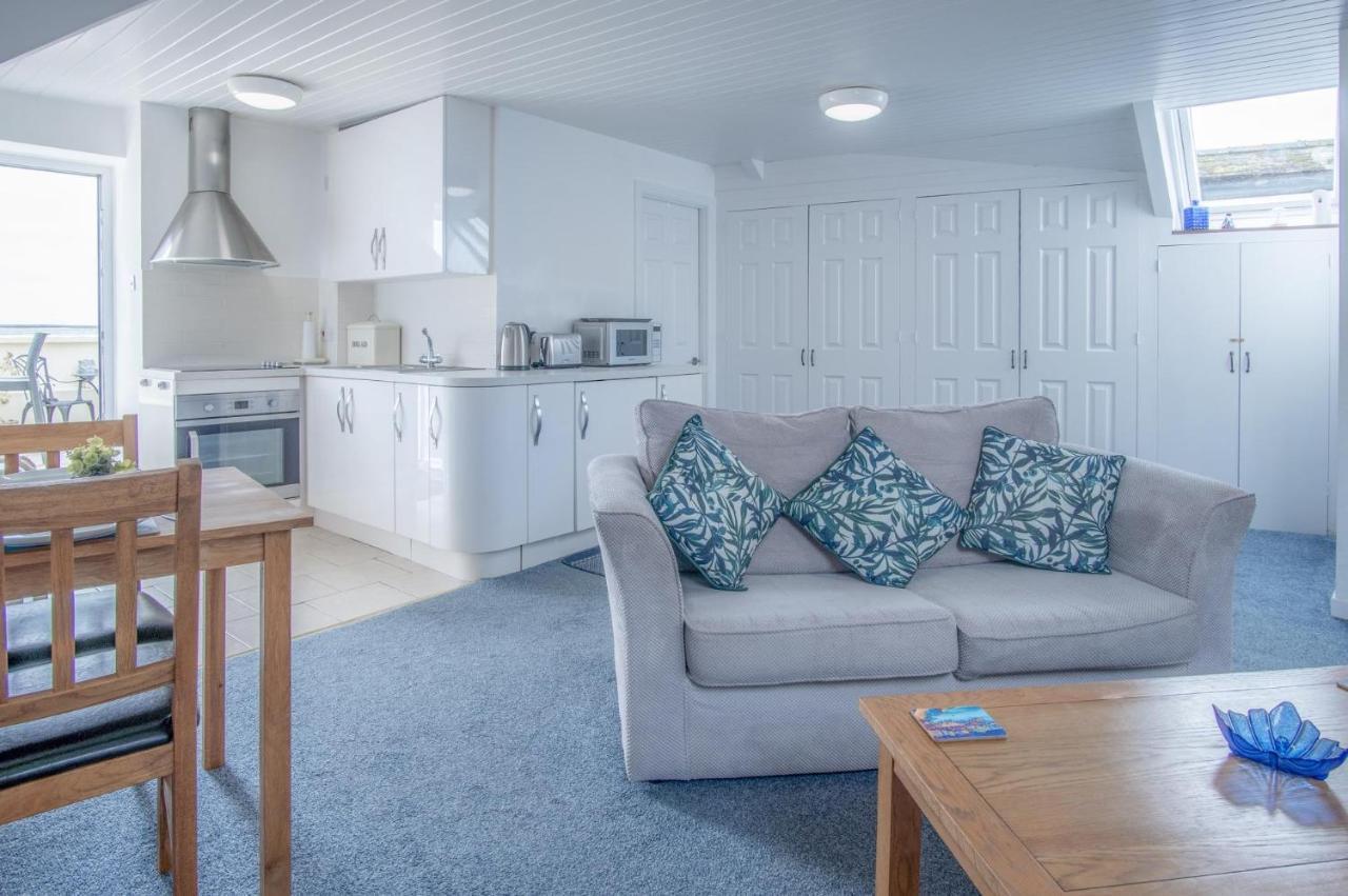 St Julians View - 1 Bedroom Apartment - Tenby Kültér fotó